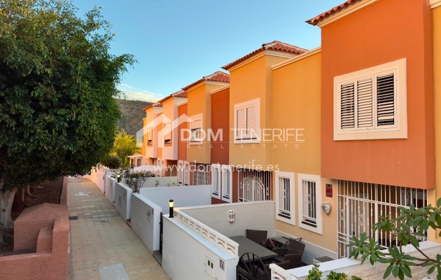 Revente - Maison de ville -
Adeje - Roque del Conde