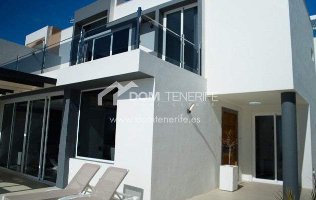 Revente - Villa -
Adeje - San Eugenio Alto