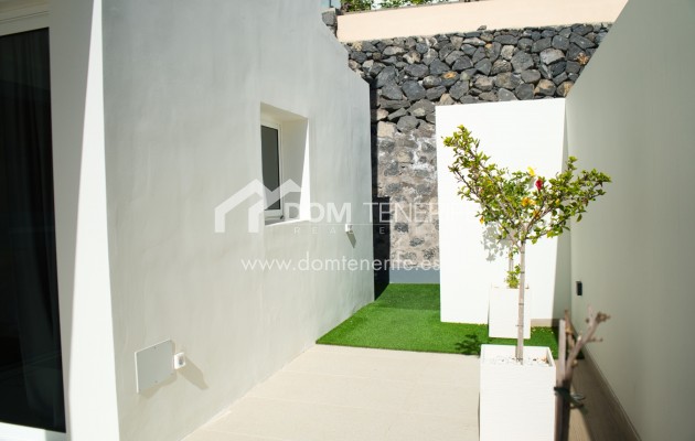Revente - Villa -
Adeje - San Eugenio Alto