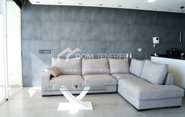 Revente - Villa -
Adeje - San Eugenio Alto