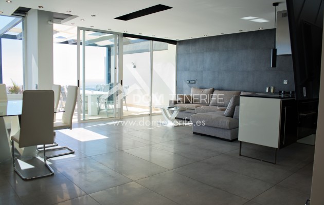 Revente - Villa -
Adeje - San Eugenio Alto