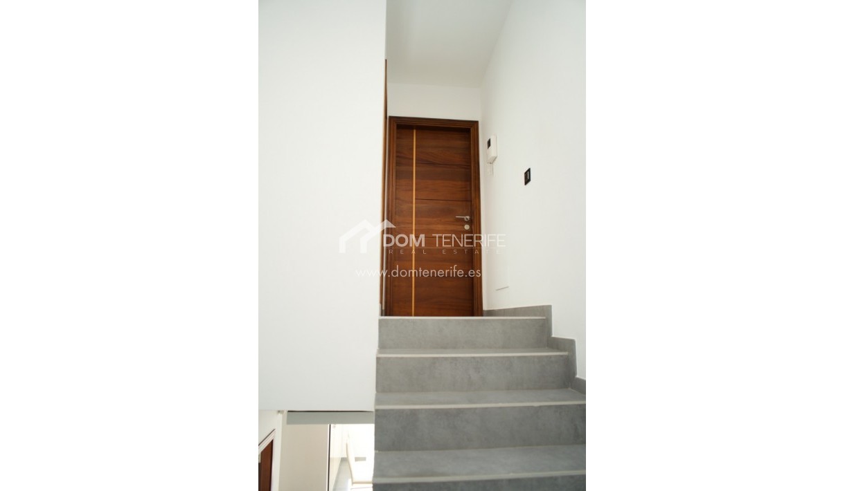 Revente - Villa -
Adeje - San Eugenio Alto
