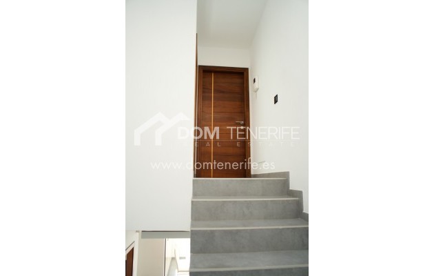 Revente - Villa -
Adeje - San Eugenio Alto