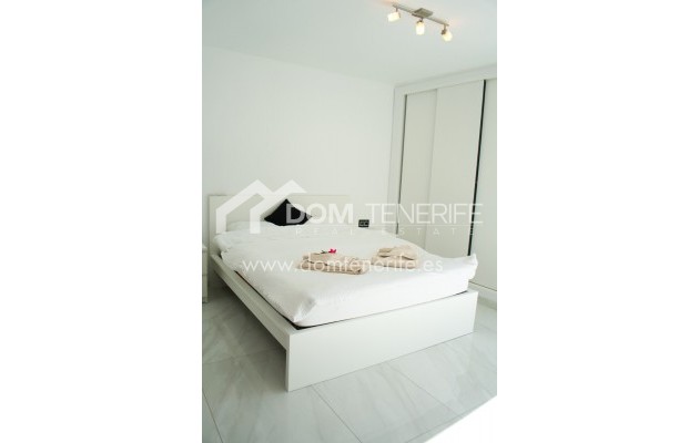 Revente - Villa -
Adeje - San Eugenio Alto