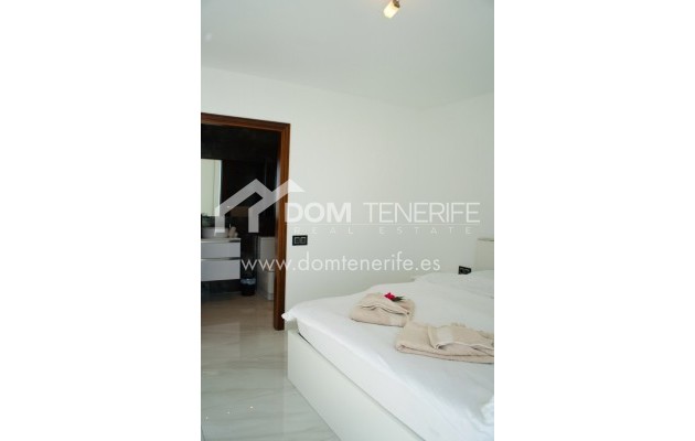 Revente - Villa -
Adeje - San Eugenio Alto