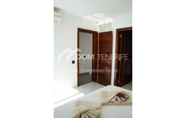 Revente - Villa -
Adeje - San Eugenio Alto