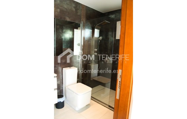 Revente - Villa -
Adeje - San Eugenio Alto