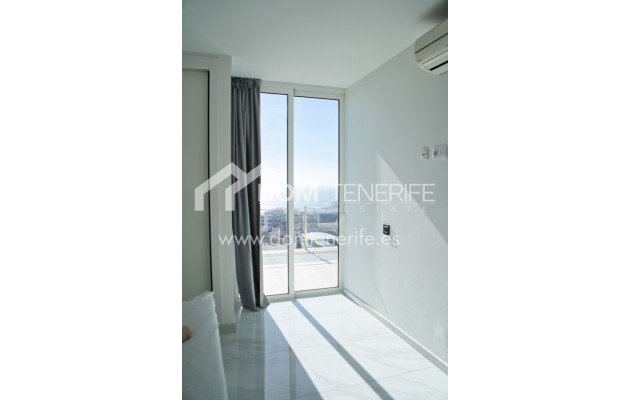 Revente - Villa -
Adeje - San Eugenio Alto