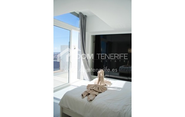 Revente - Villa -
Adeje - San Eugenio Alto