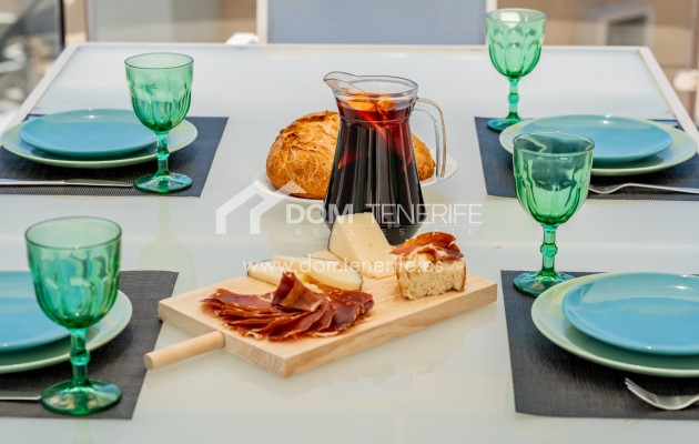 Short term rent - Semi-detached house -
Adeje - San Eugenio Alto