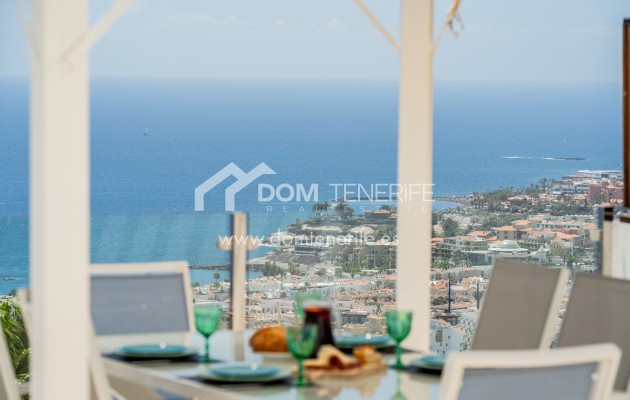 Short term rent - Semi-detached house -
Adeje - San Eugenio Alto