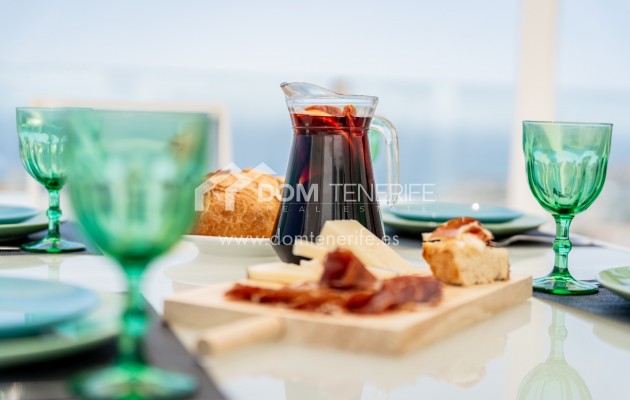Short term rent - Semi-detached house -
Adeje - San Eugenio Alto
