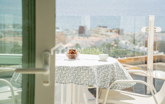 Short term rent - Semi-detached house -
Adeje - San Eugenio Alto