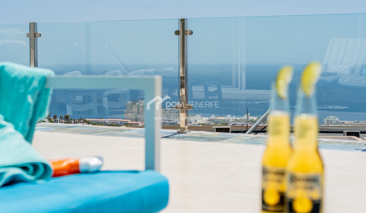 Short term rent - Semi-detached house -
Adeje - San Eugenio Alto