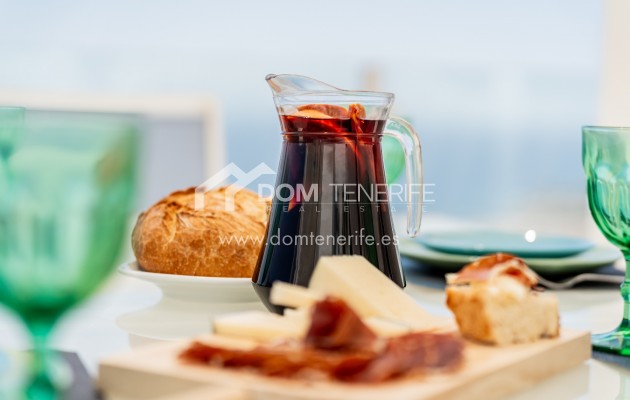 Short term rent - Semi-detached house -
Adeje - San Eugenio Alto