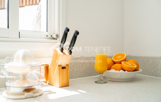 Short term rent - Semi-detached house -
Adeje - San Eugenio Alto