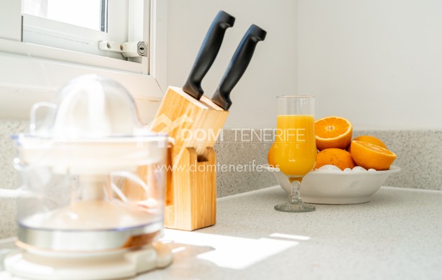 Short term rent - Semi-detached house -
Adeje - San Eugenio Alto