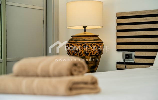 Short term rent - Semi-detached house -
Adeje - San Eugenio Alto