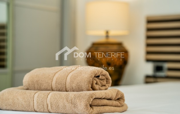 Short term rent - Semi-detached house -
Adeje - San Eugenio Alto