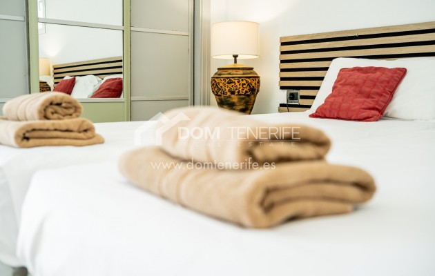 Short term rent - Semi-detached house -
Adeje - San Eugenio Alto