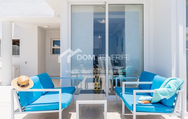Kurzzeitmiete - Zweifamilienhaus -
Adeje - San Eugenio Alto