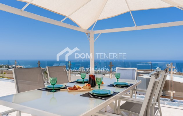 Kurzzeitmiete - Zweifamilienhaus -
Adeje - San Eugenio Alto