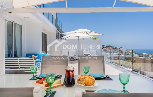 Kurzzeitmiete - Zweifamilienhaus -
Adeje - San Eugenio Alto