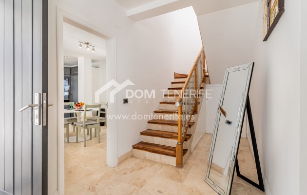 Kurzzeitmiete - Zweifamilienhaus -
Adeje - San Eugenio Alto