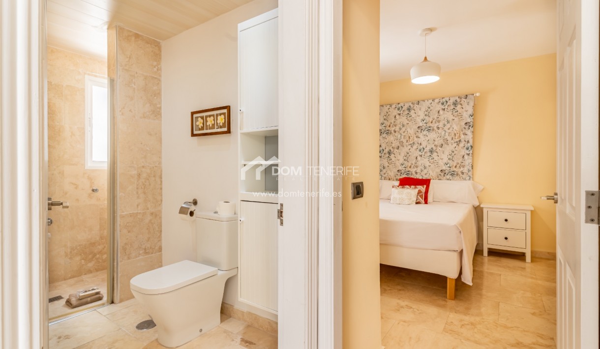 Kurzzeitmiete - Zweifamilienhaus -
Adeje - San Eugenio Alto