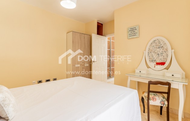 Kurzzeitmiete - Zweifamilienhaus -
Adeje - San Eugenio Alto