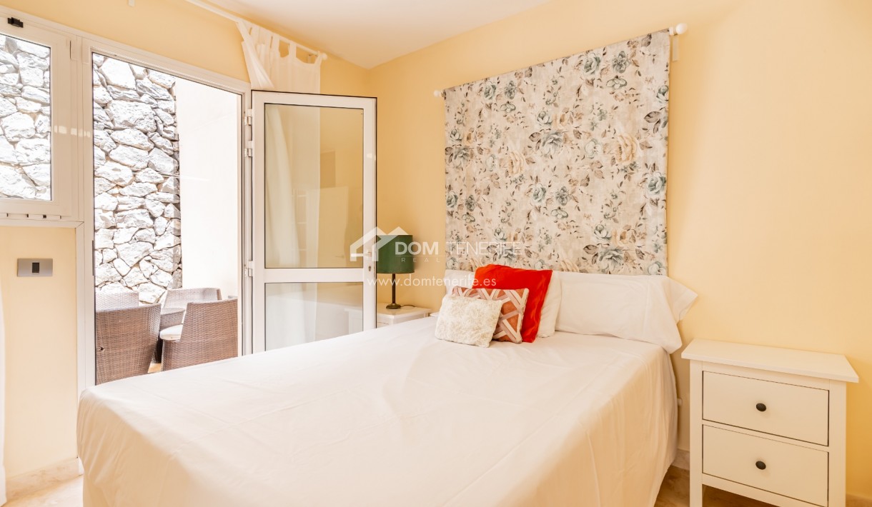 Kurzzeitmiete - Zweifamilienhaus -
Adeje - San Eugenio Alto