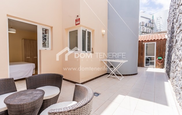 Kurzzeitmiete - Zweifamilienhaus -
Adeje - San Eugenio Alto