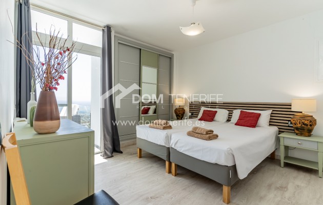 Kurzzeitmiete - Zweifamilienhaus -
Adeje - San Eugenio Alto