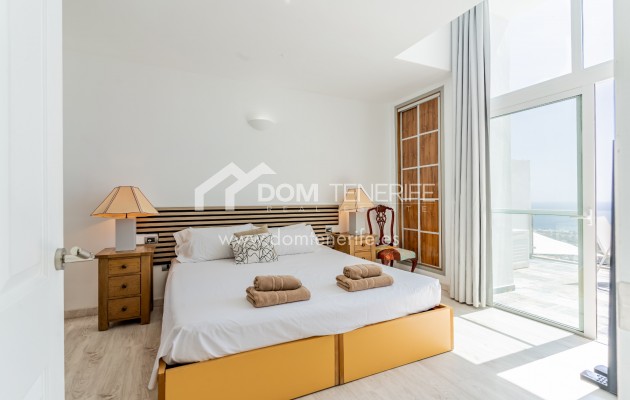 Kurzzeitmiete - Zweifamilienhaus -
Adeje - San Eugenio Alto