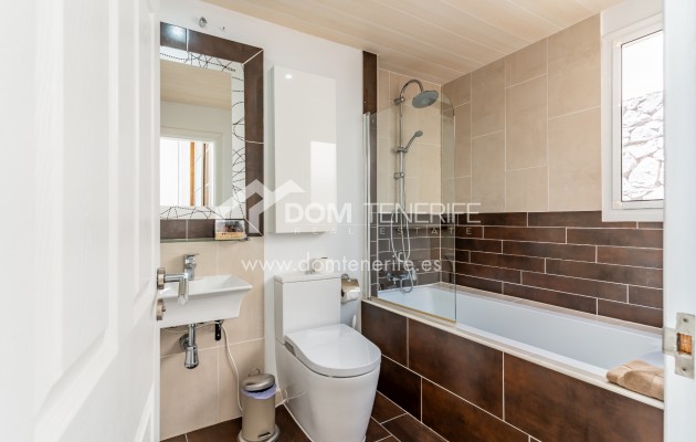 Kurzzeitmiete - Zweifamilienhaus -
Adeje - San Eugenio Alto