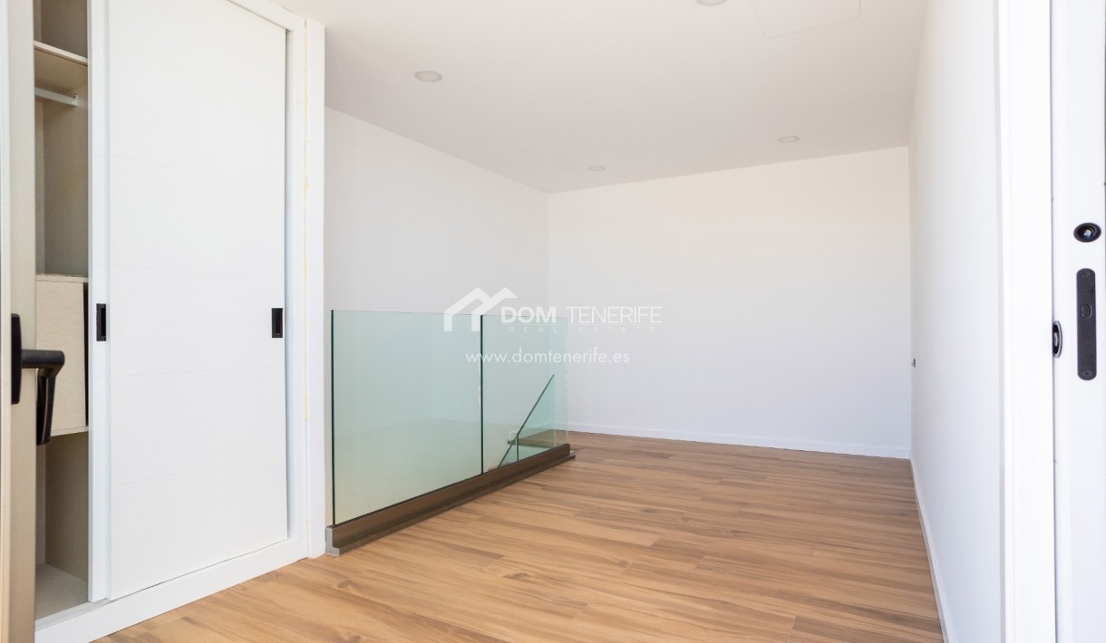 Wiederverkauf - Wohnung -
Santiago del Teide - Puerto Santiago