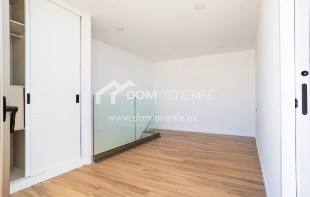 Wiederverkauf - Wohnung -
Santiago del Teide - Puerto Santiago