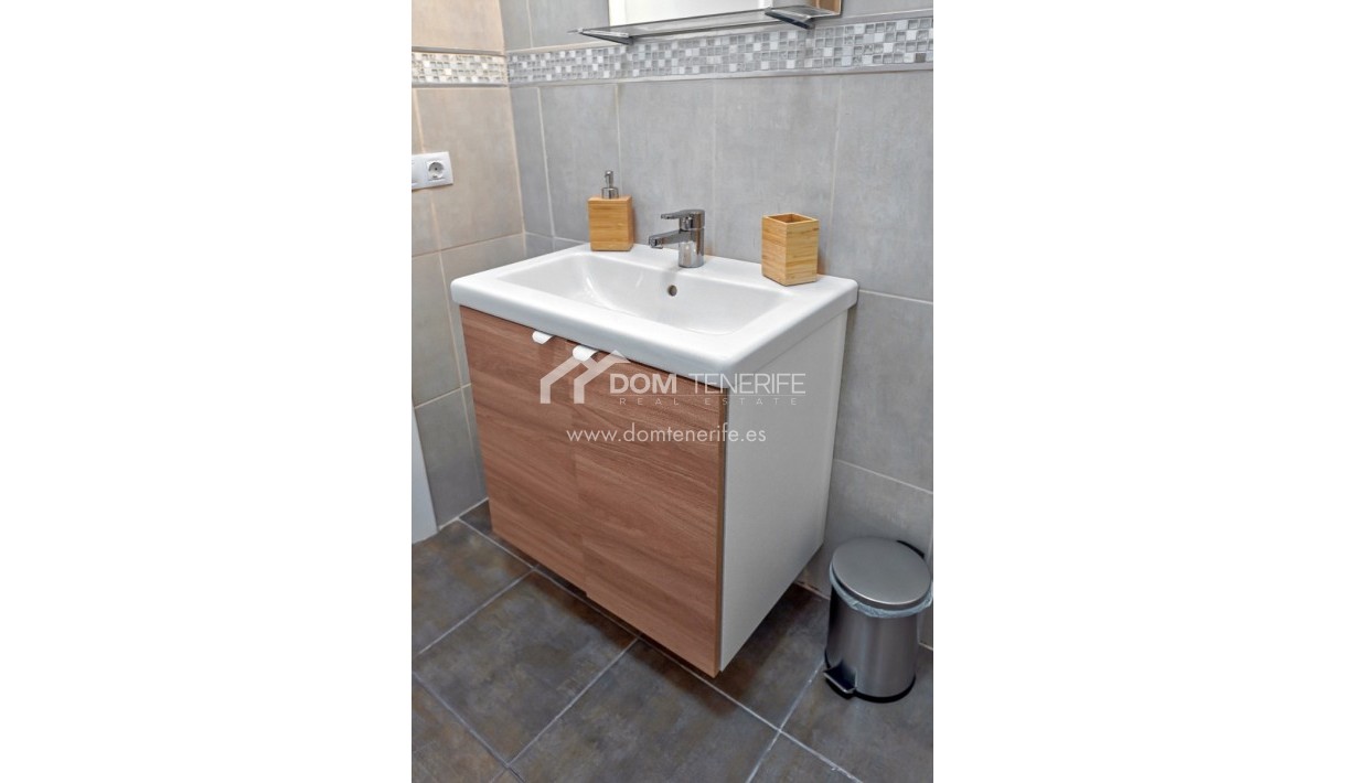 Venta - Apartamento -
Adeje - Playa Paraiso