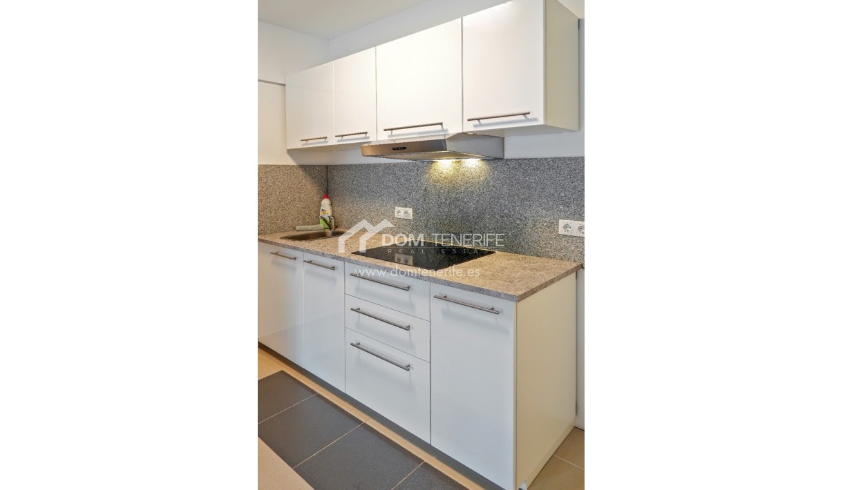 Venta - Apartamento -
Adeje - Playa Paraiso