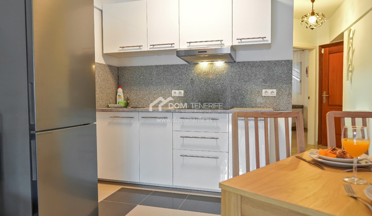 Venta - Apartamento -
Adeje - Playa Paraiso