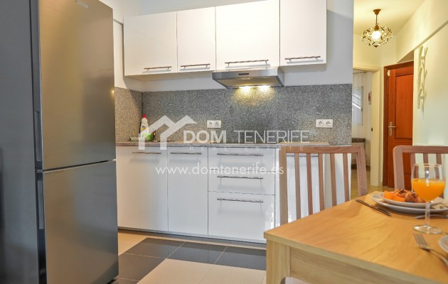 Venta - Apartamento -
Adeje - Playa Paraiso