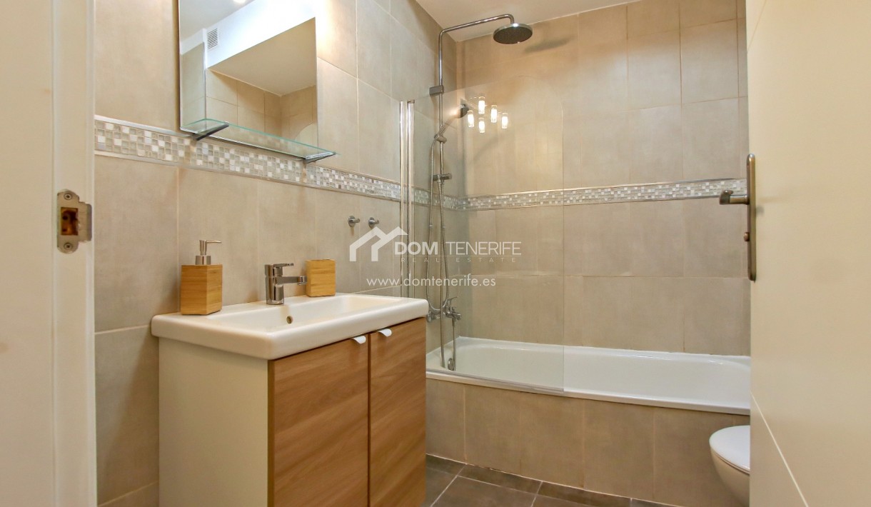 Venta - Apartamento -
Adeje - Playa Paraiso