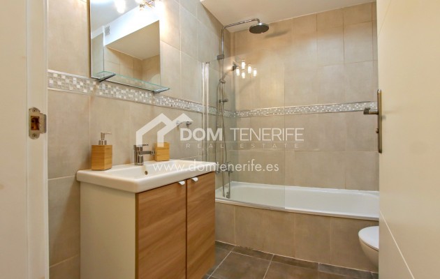 Venta - Apartamento -
Adeje - Playa Paraiso