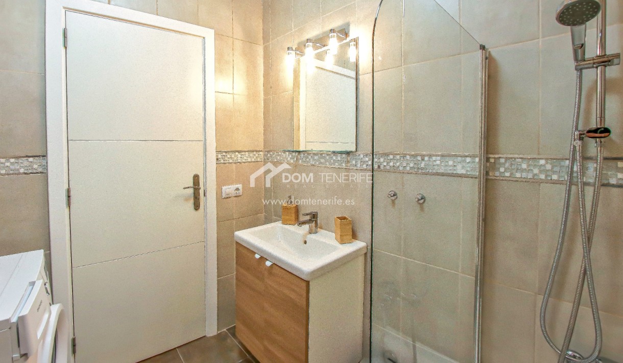 Venta - Apartamento -
Adeje - Playa Paraiso