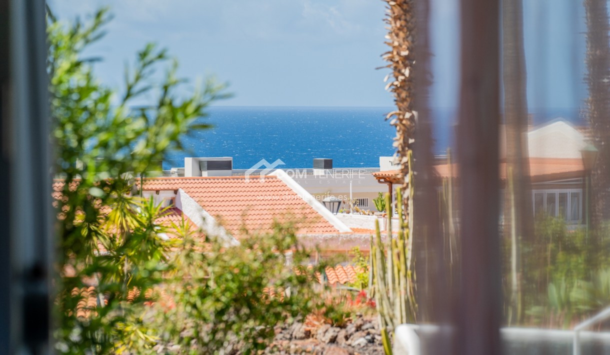 Long term rent - Studio -
Adeje - Miraverde