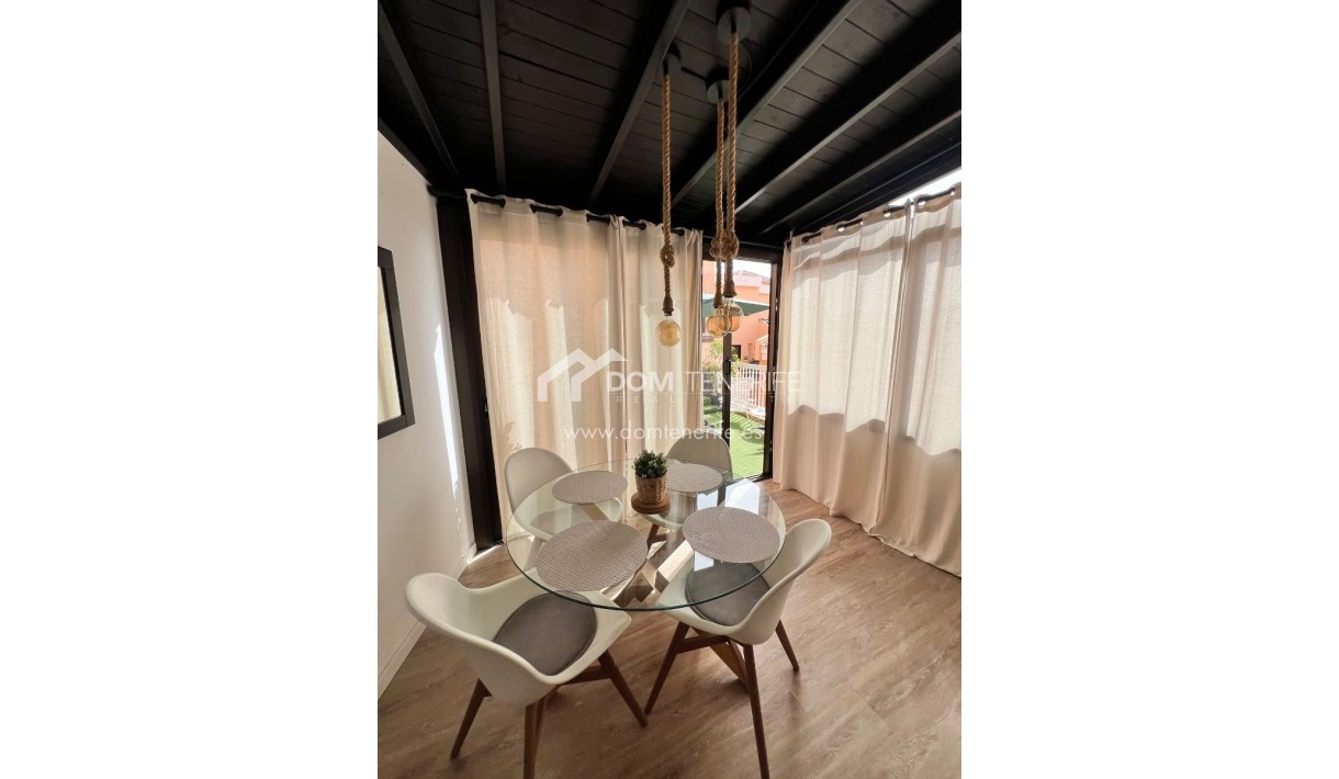 Revente - Plat -
Adeje - San Eugenio Alto
