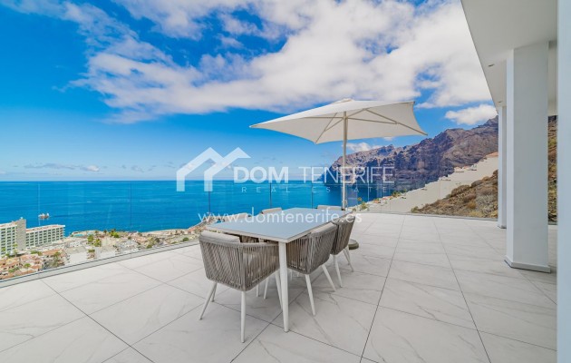 Sale - Penthouse -
Santiago del Teide - Los Gigantes