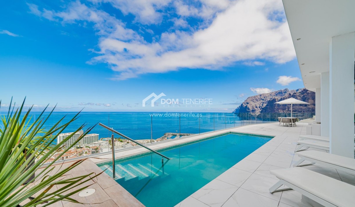 Sale - Penthouse -
Santiago del Teide - Los Gigantes