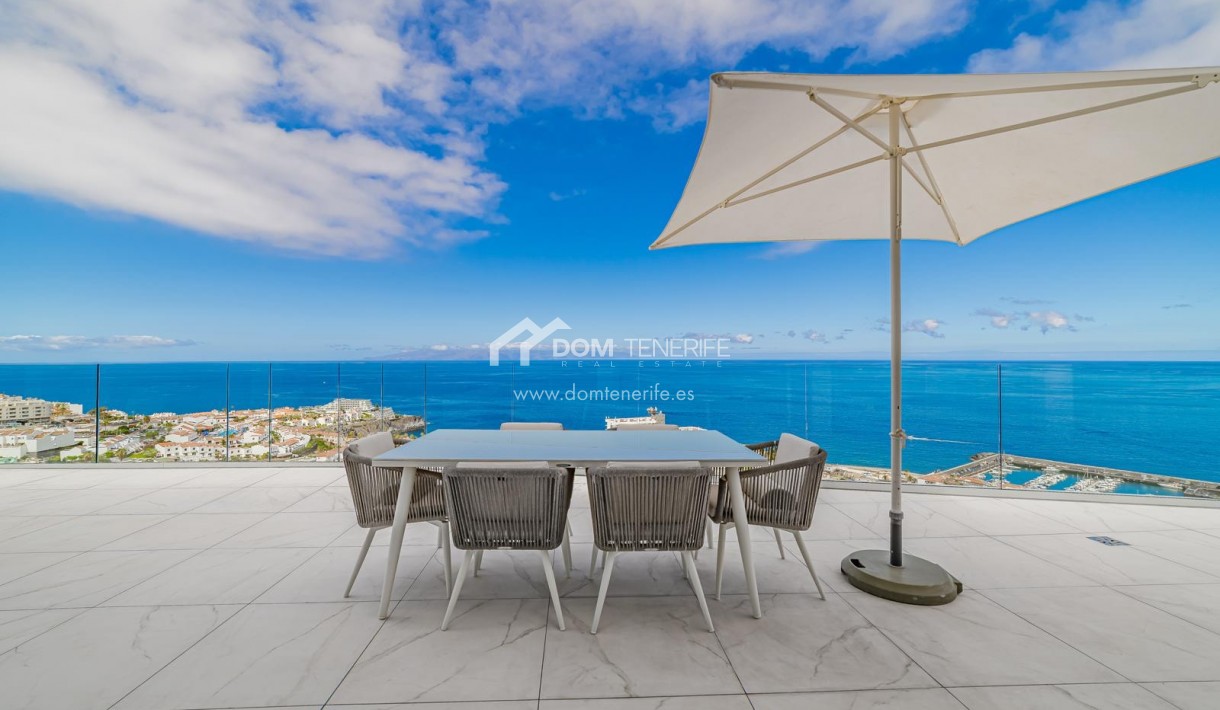 Sale - Penthouse -
Santiago del Teide - Los Gigantes