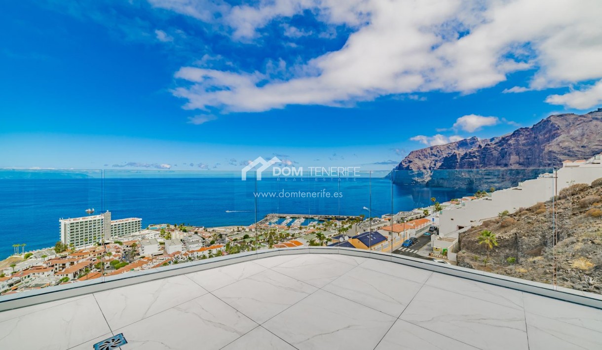 Sale - Penthouse -
Santiago del Teide - Los Gigantes